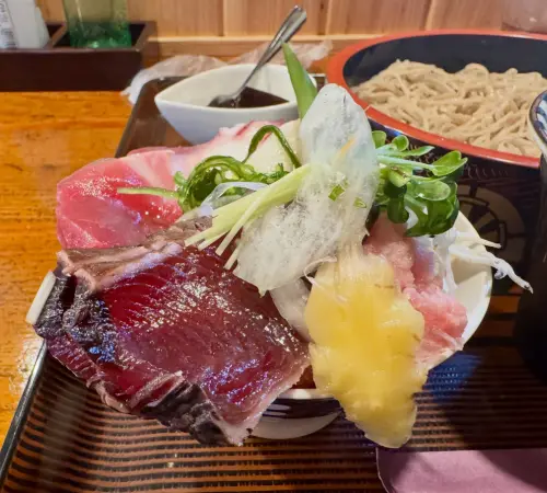 小エビのサラダとタラコソースシシリー風、ドリンクバーの海鮮系セット