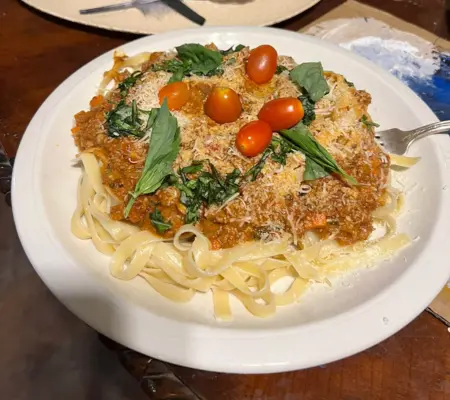 ミートソースボロニア風ランチ