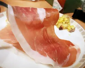 ハモン・セラーノ