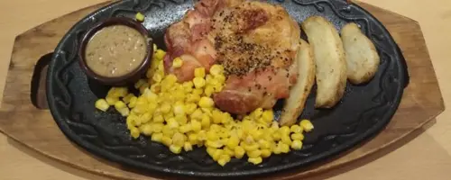 サイゼリヤの肉料理メニュー